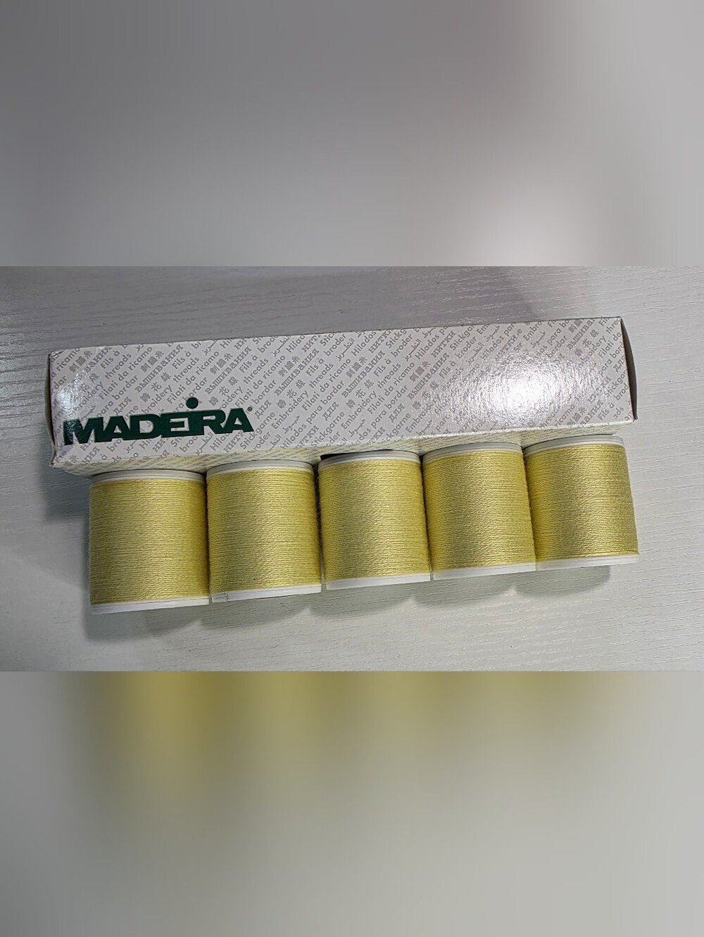 Madeira Embroidery Thread Color 3954 200m 5-pack Spools